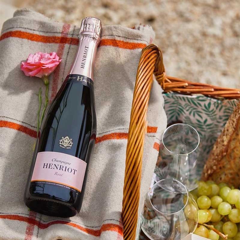 Rượu Champagne Henriot Rose
