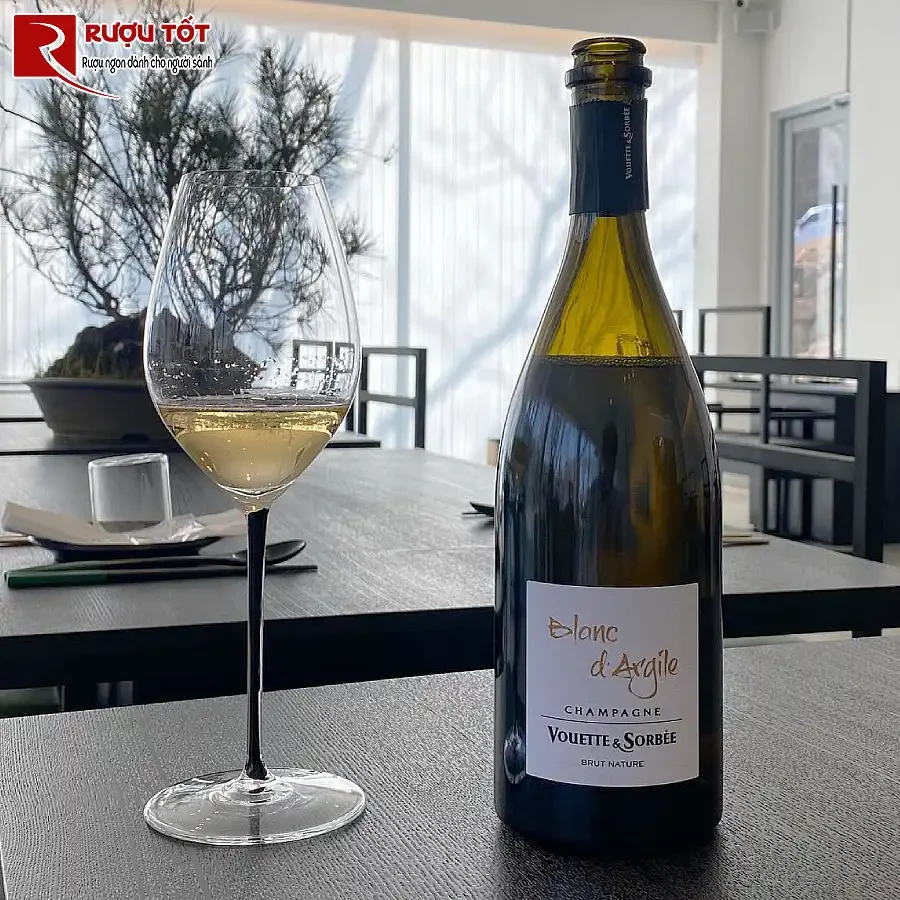 ruou vang no blanc d'argile vouette et sorbee