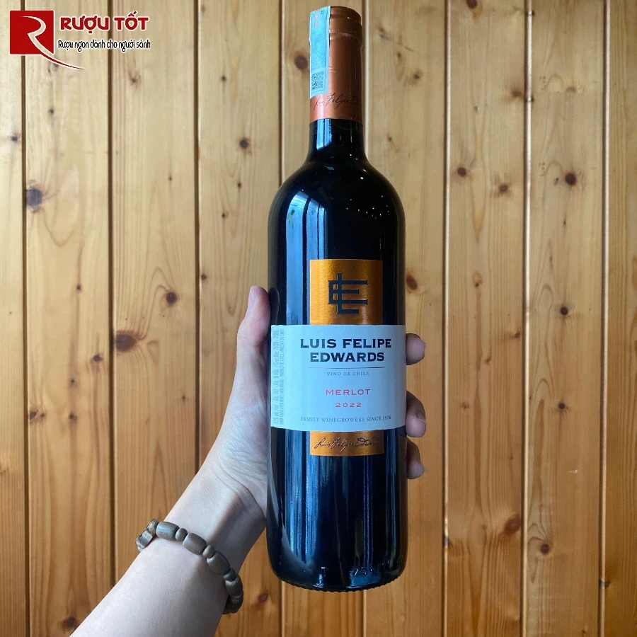 ruou luis felipe edwards merlot