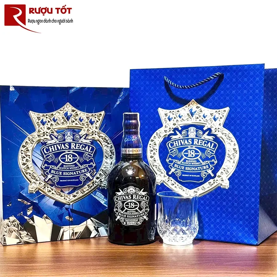Giá Chivas 18 Blue Hộp Quà