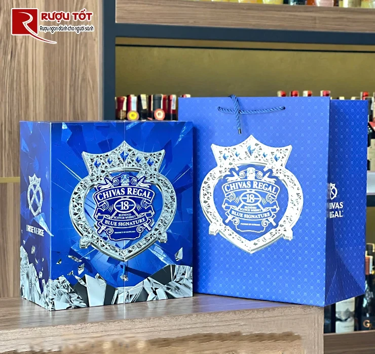 Hộp quà Chivas 18 Blue