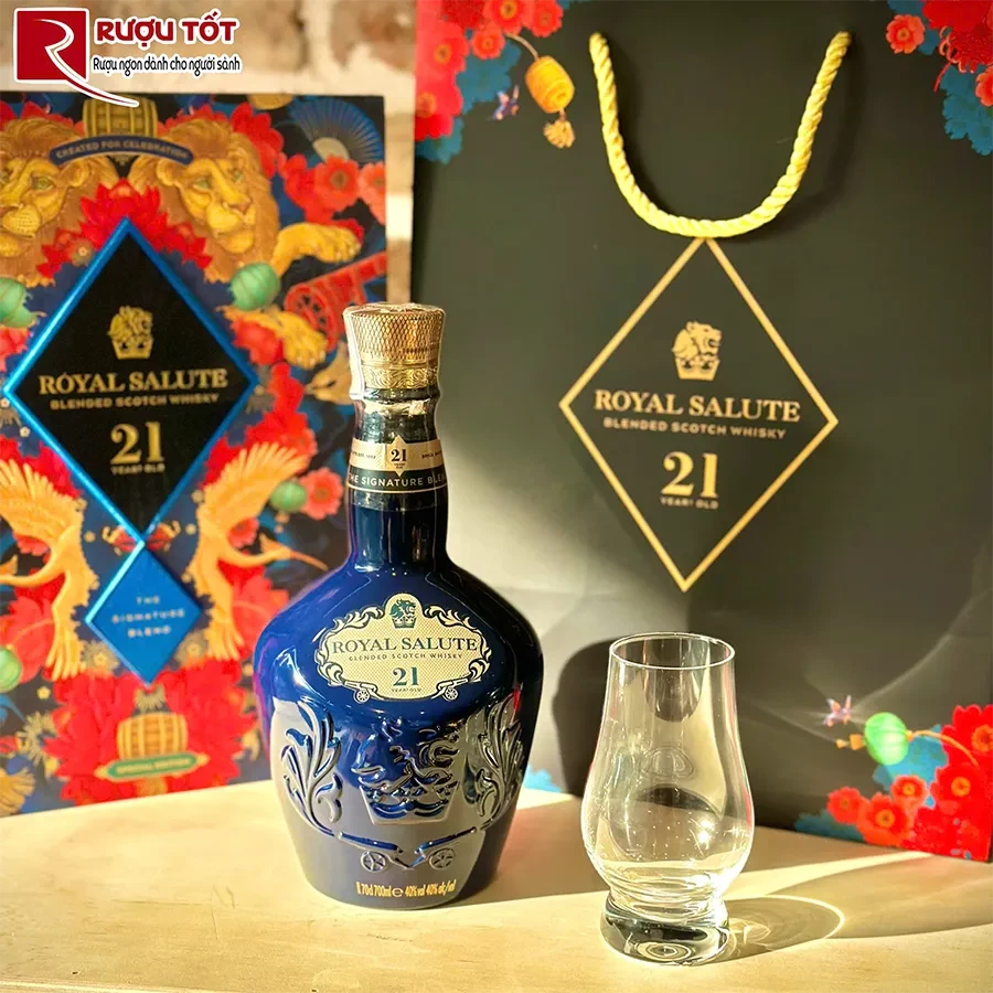 hop qua tet chivas 21 