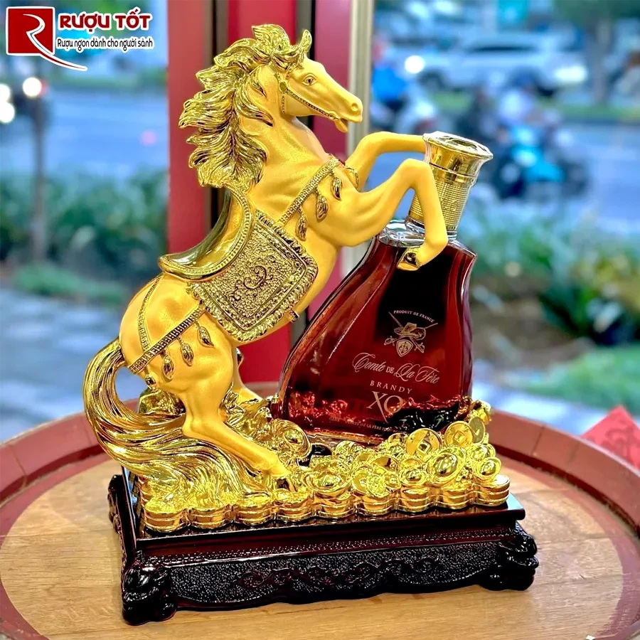 Rượu Ngựa Phú Quý Comte De La Fere XO 700ml