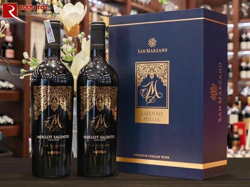 hop hai chai ruou vang m