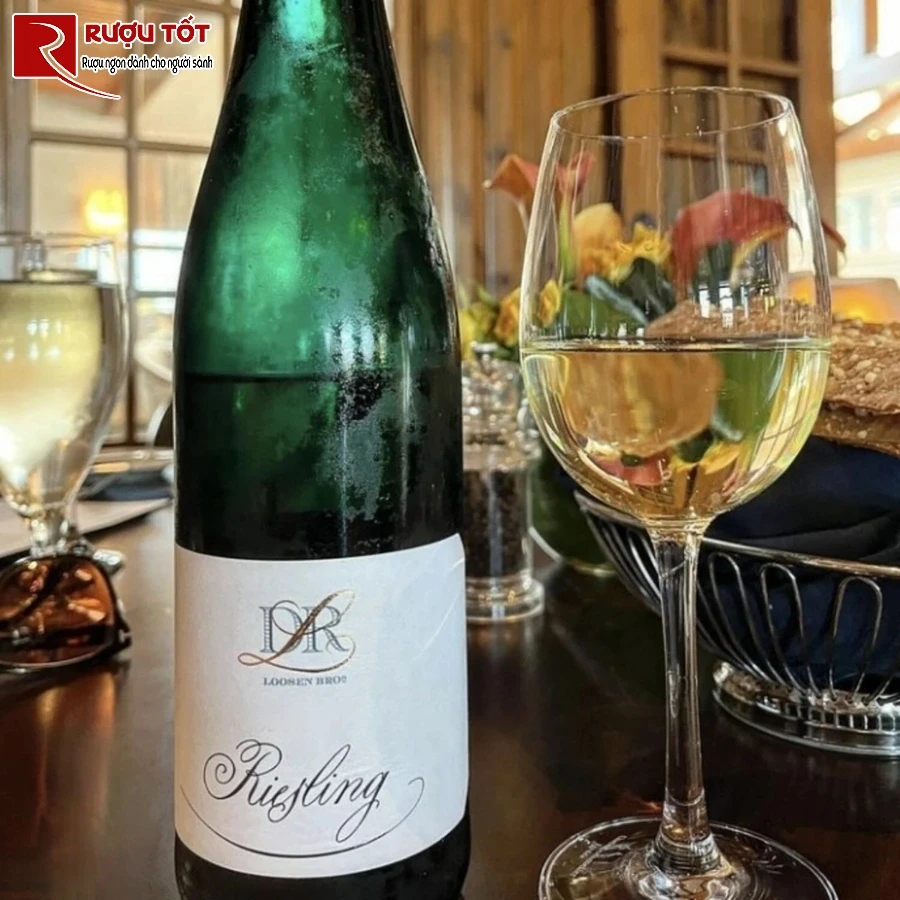 Huong vi ruou vang Duc Dr Loosen Bros Riesling