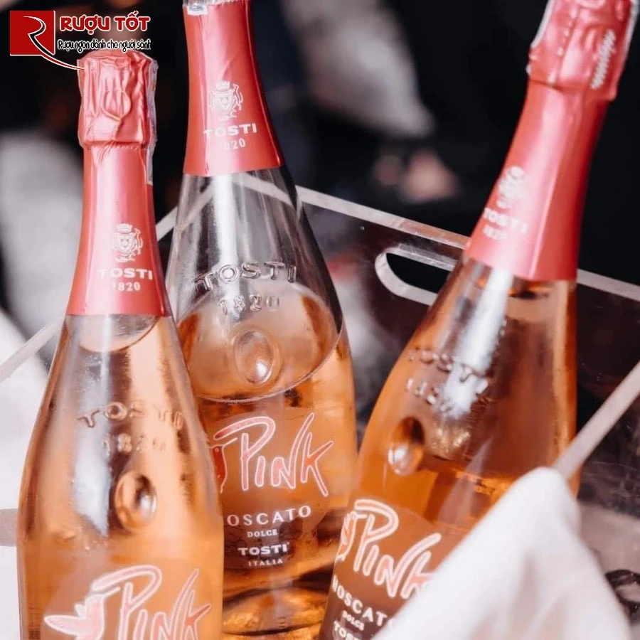 Ruou Moscato Rose Tosti