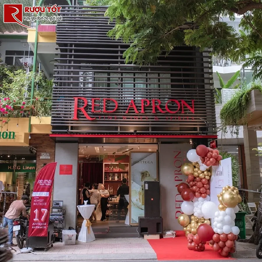 Ruou vang nha trang Red Apron