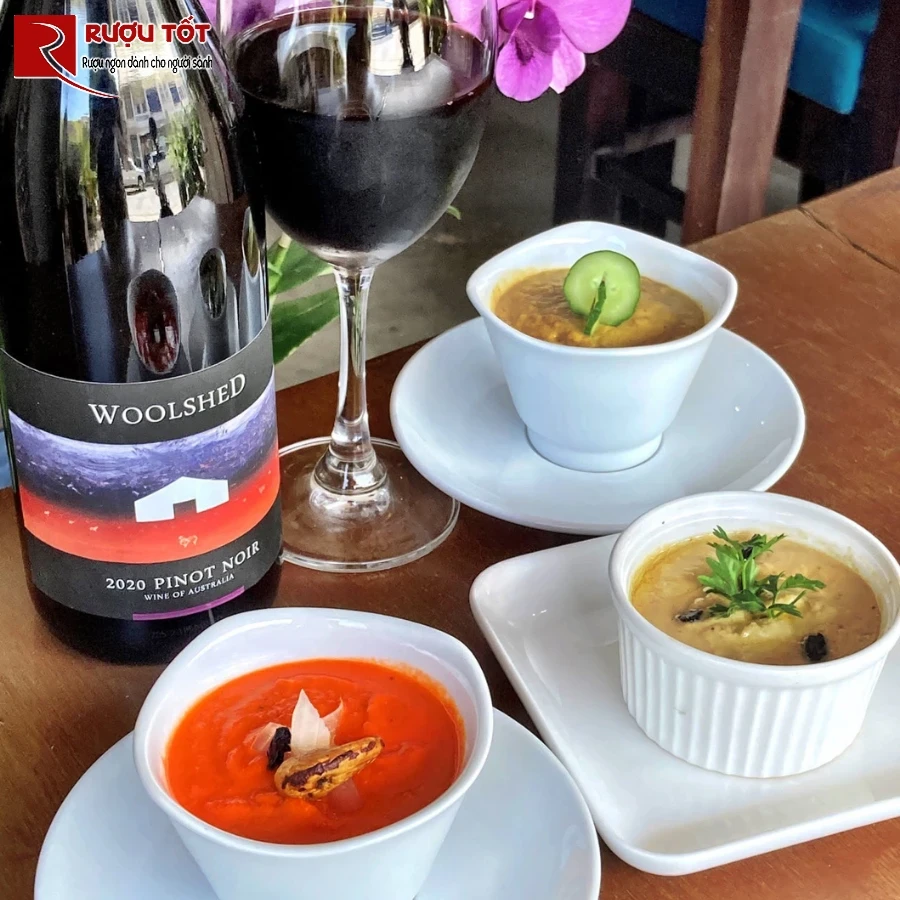 Thuong thuc ruou vang uc Woolshed Pinot Noir