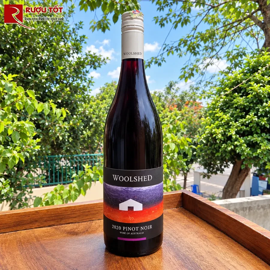 Vang Uc Woolshed Pinot Noir vung Victoria