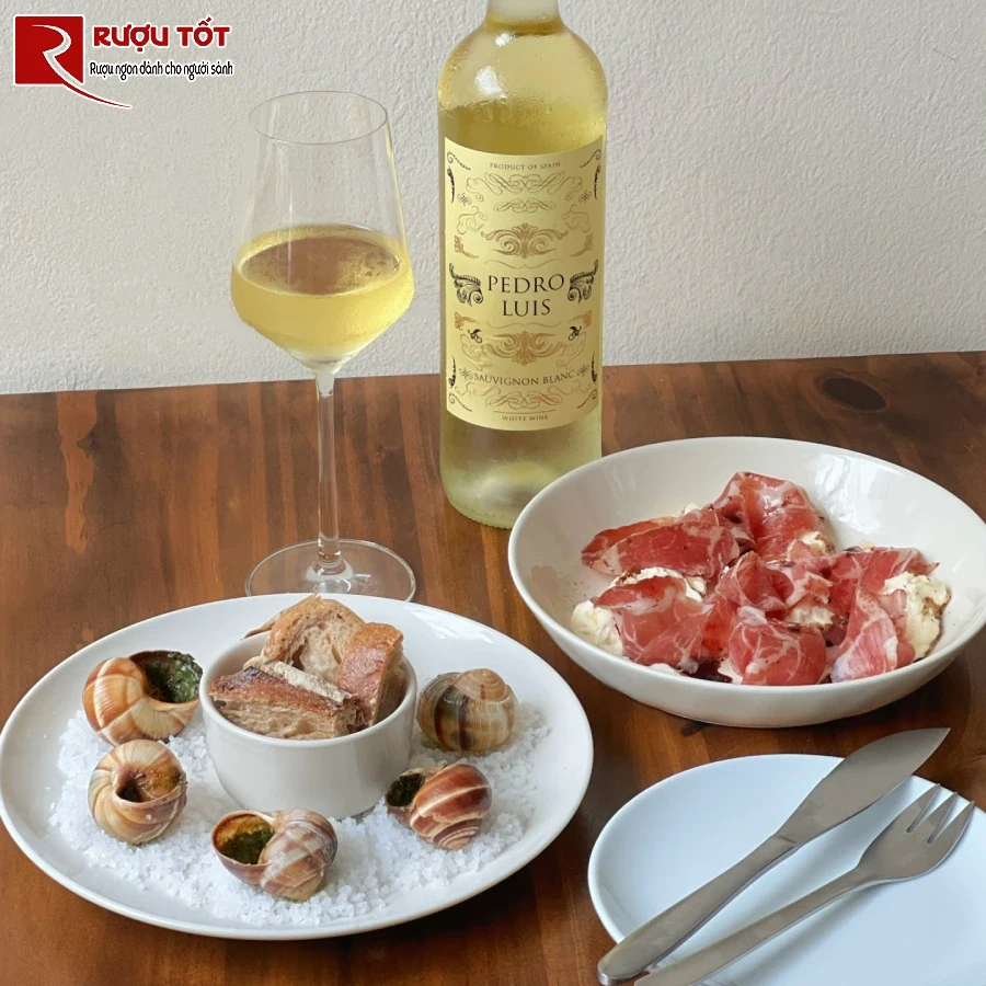 Thuong thuc Pedro Luis Sauvignon Blanc dung cach