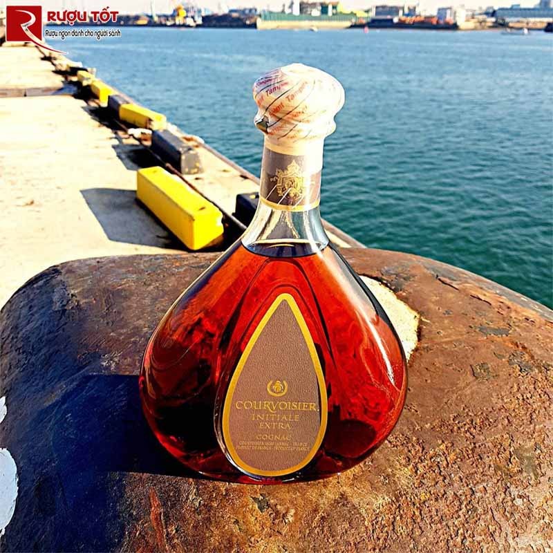Rượu Courvoisier Initiale Extra Cognac