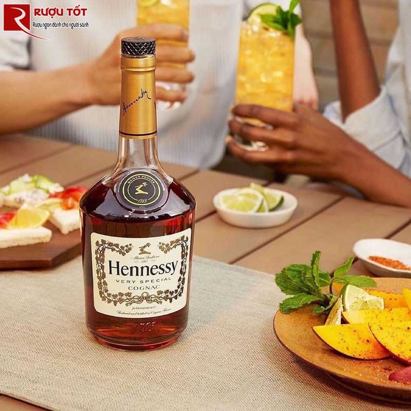 Rượu Hennessy VS