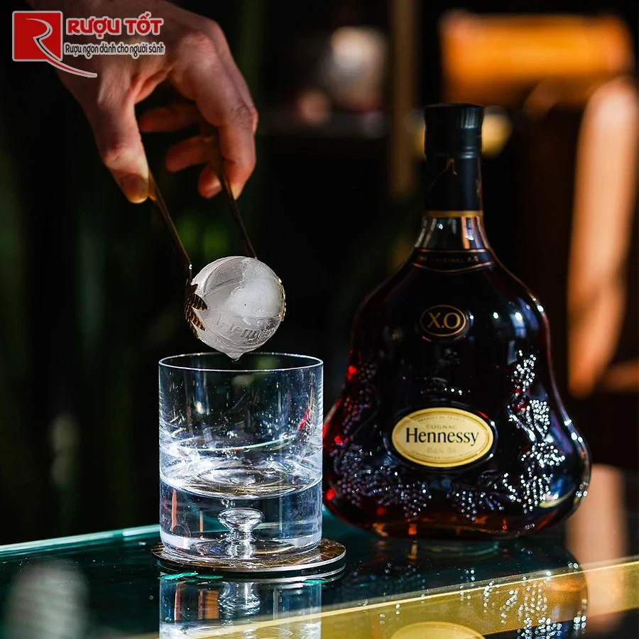 ruou hennessy xo 700ml chinh hang