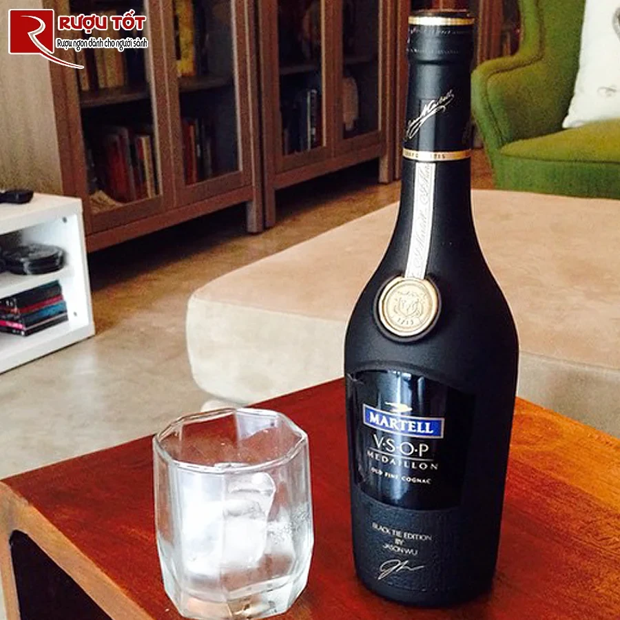 ruou martell black gia tot