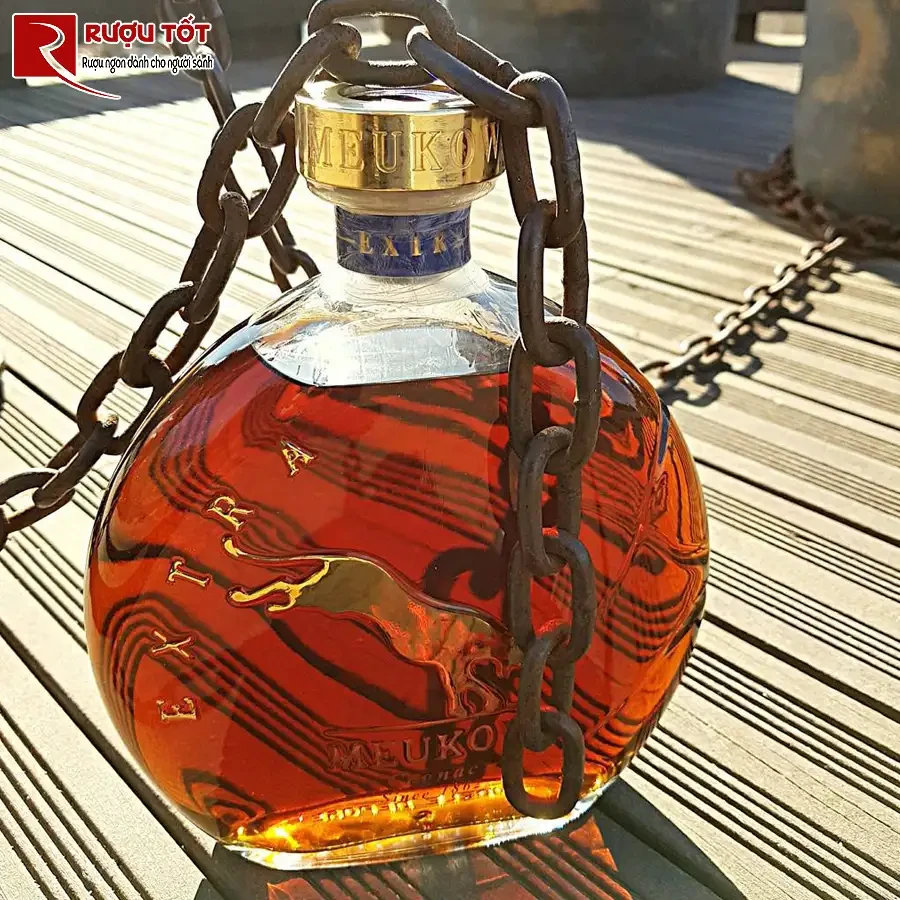 ruou meukow extra gia re