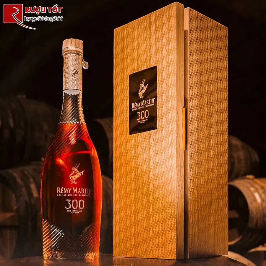 ruou remy martin coupe 300th anniversary 700ml 40%