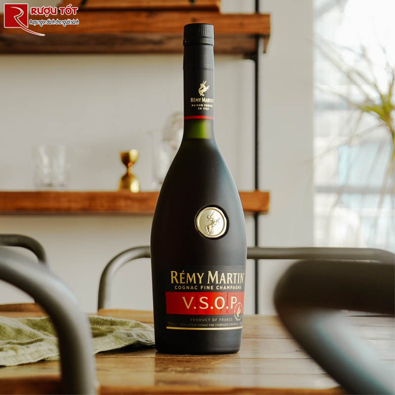 Rượu Remy Martin VSOP