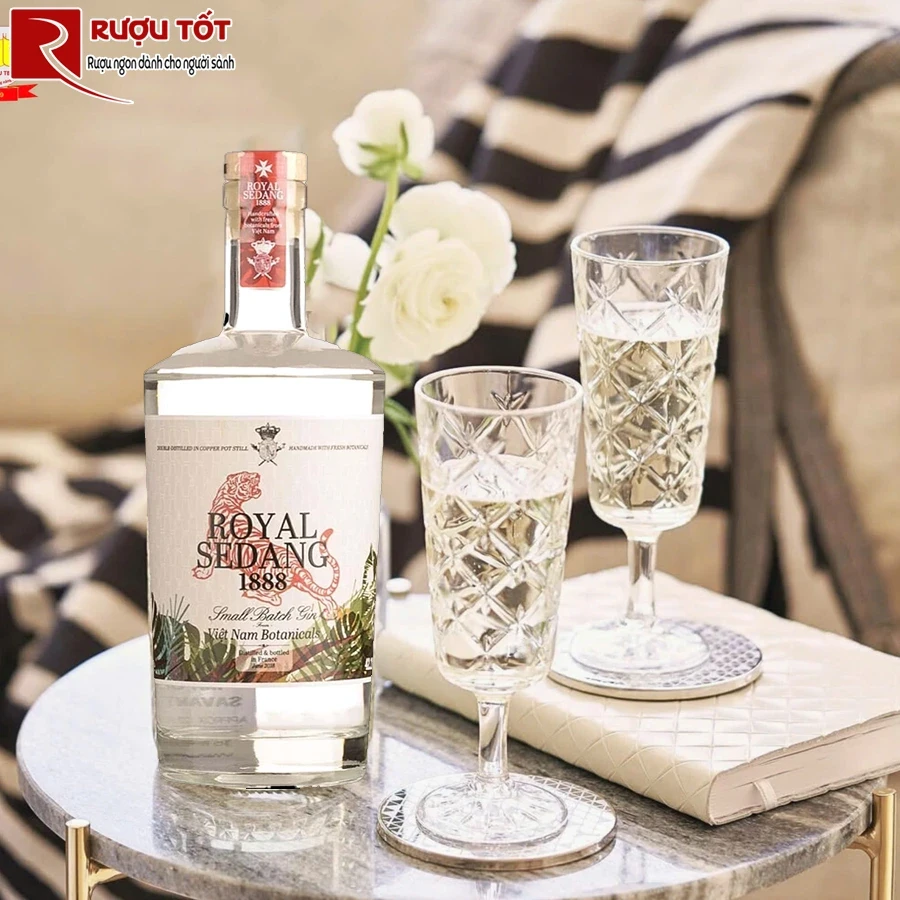 Rượu Gin Royal Sedang 1888 Vietnam Botanicals