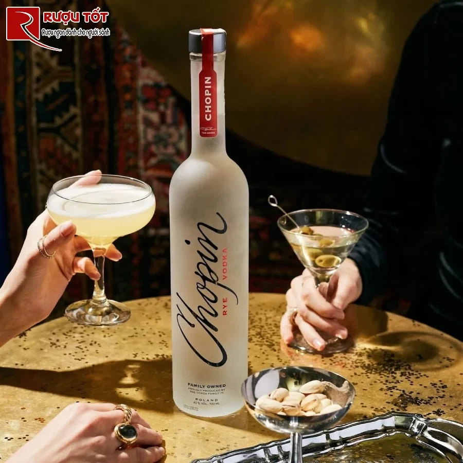 ruou vodka nhap khau chinh hang gia tot uu dai