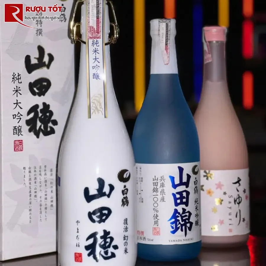 rượu sake vẩy vàng hakutsuru nhật bản