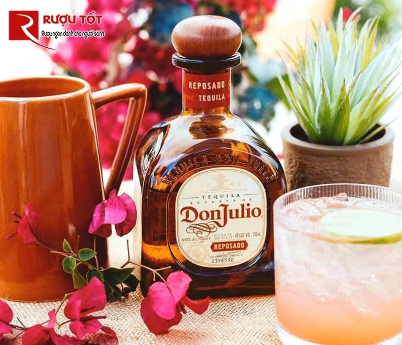 Hộp quà Reposado Don Julio Tequila