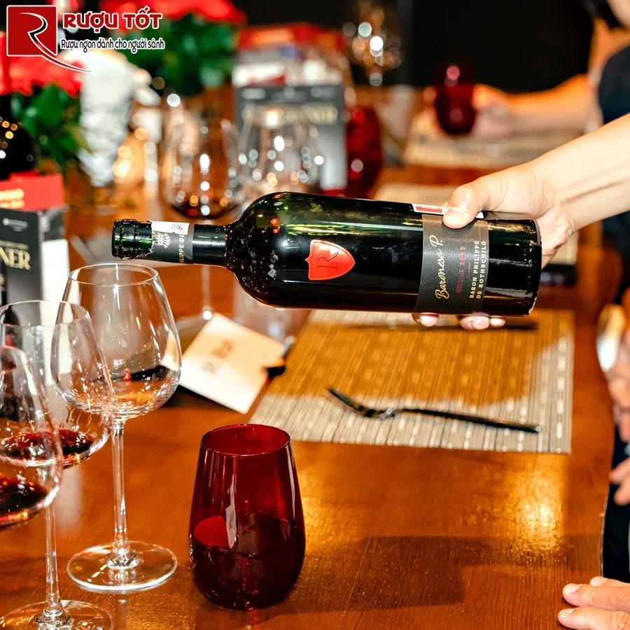 Rượu Baron Philippe de Rothschild Baronesa P