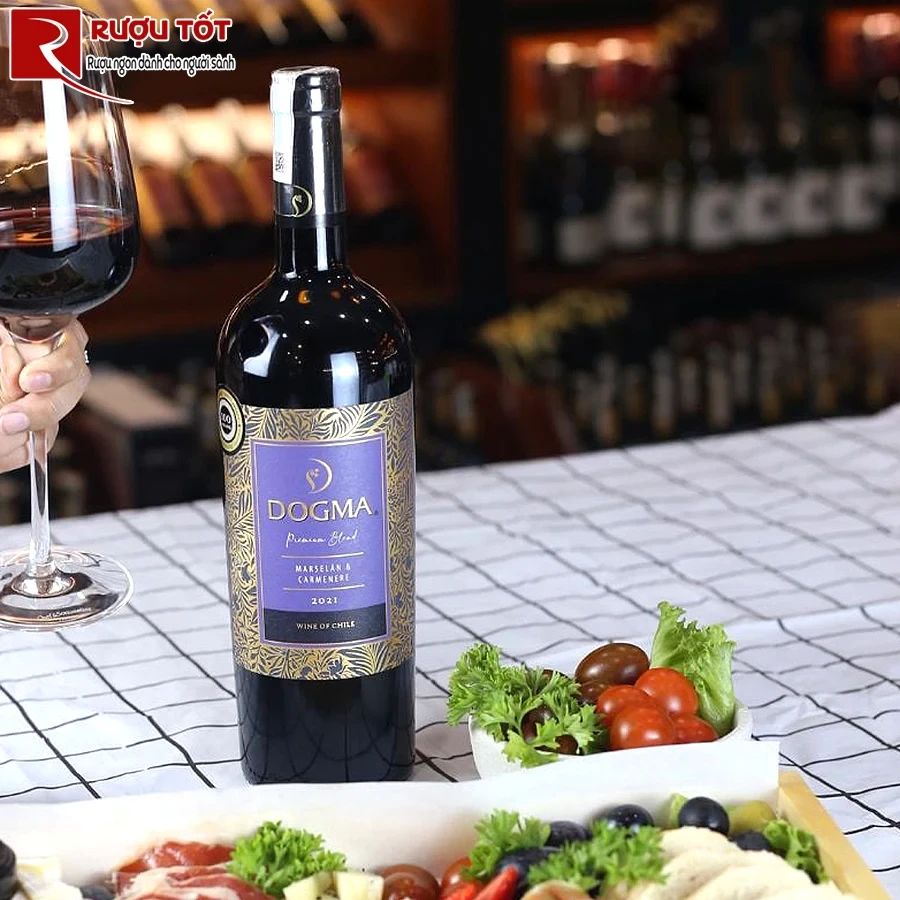 Rượu Chile Dogma Premium Blend