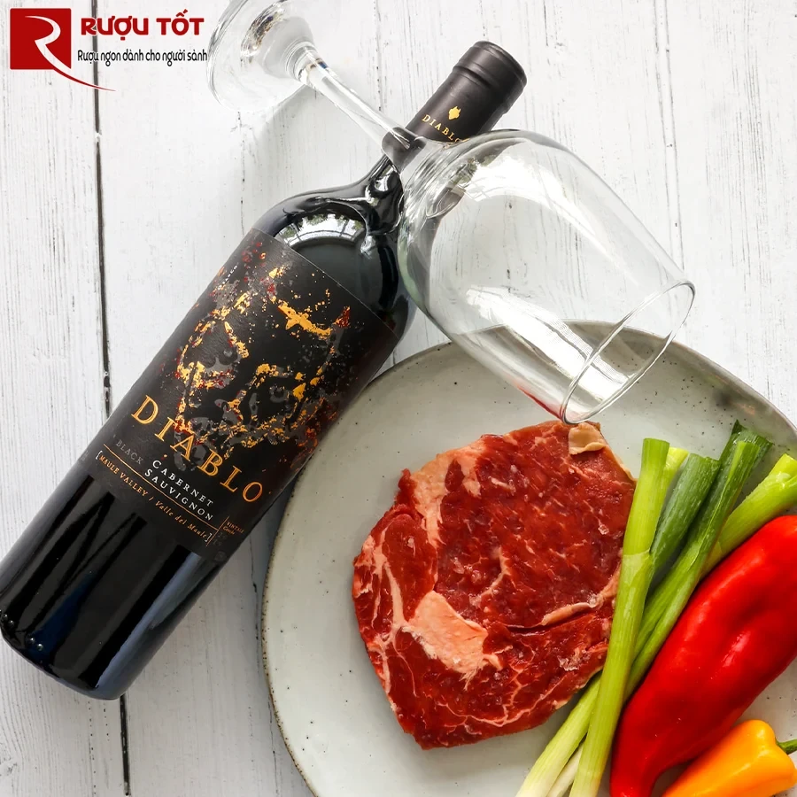 Rượu Diablo Black Cabernet Sauvignon