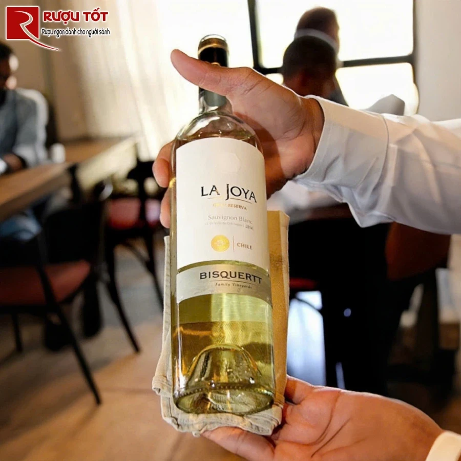 ruou la joya gran reserva sauvignon blanc