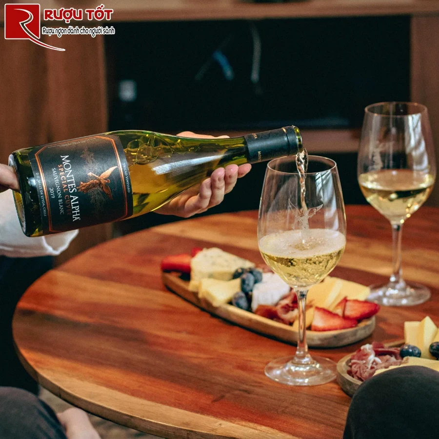 Rượu Montes Alpha Special Cuvee Sauvignon Blanc