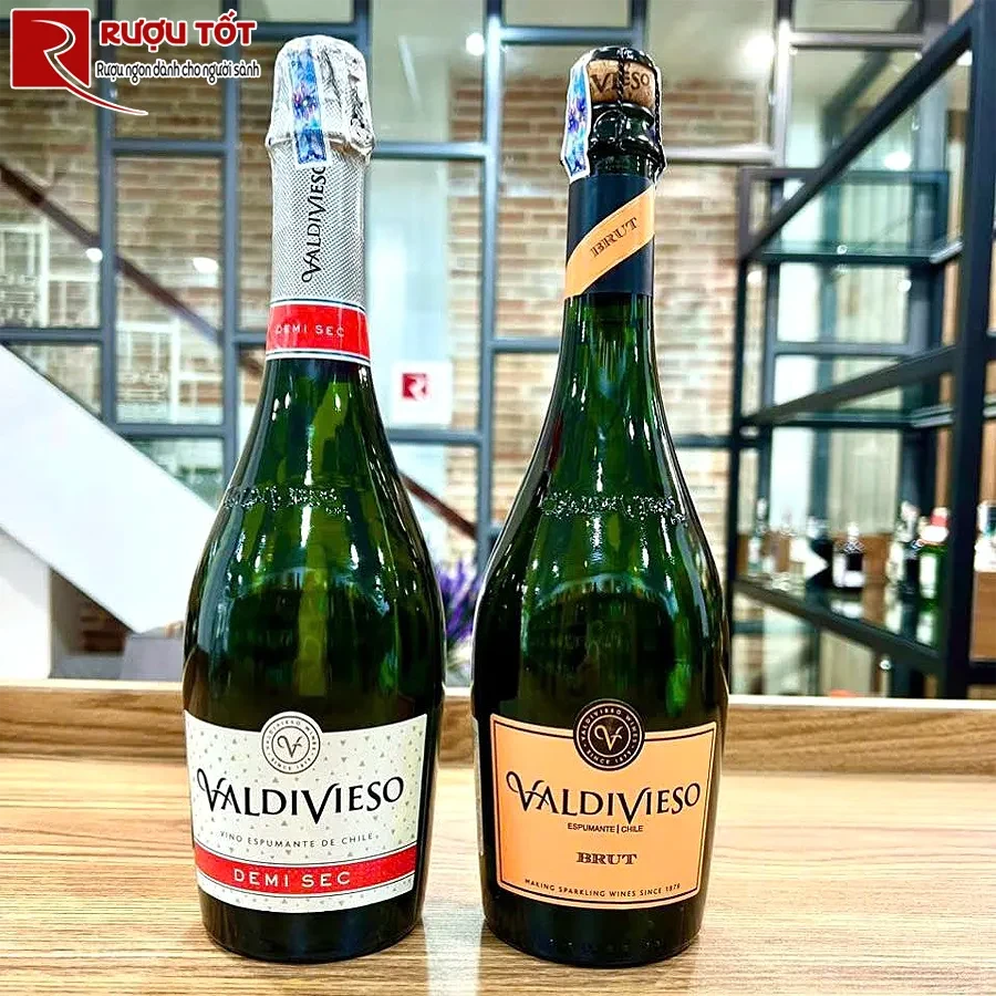 Vang Chile Valdivieso Demi Sec