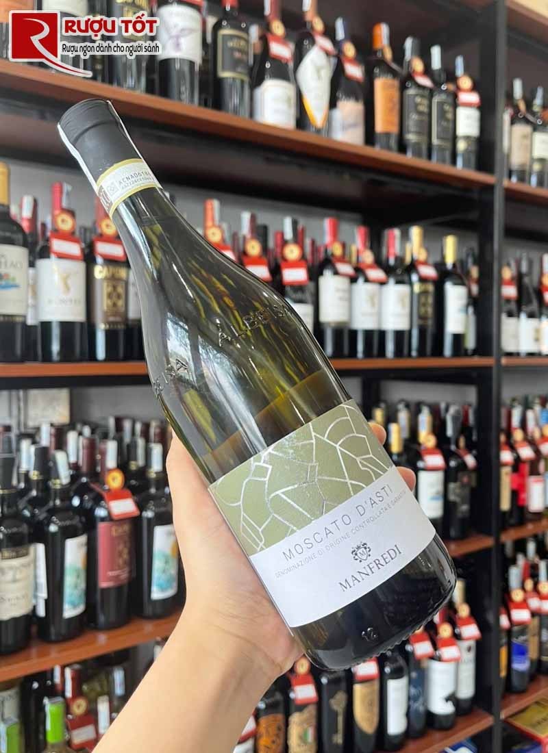 Rượu vang Moscato D'asti Manfredi