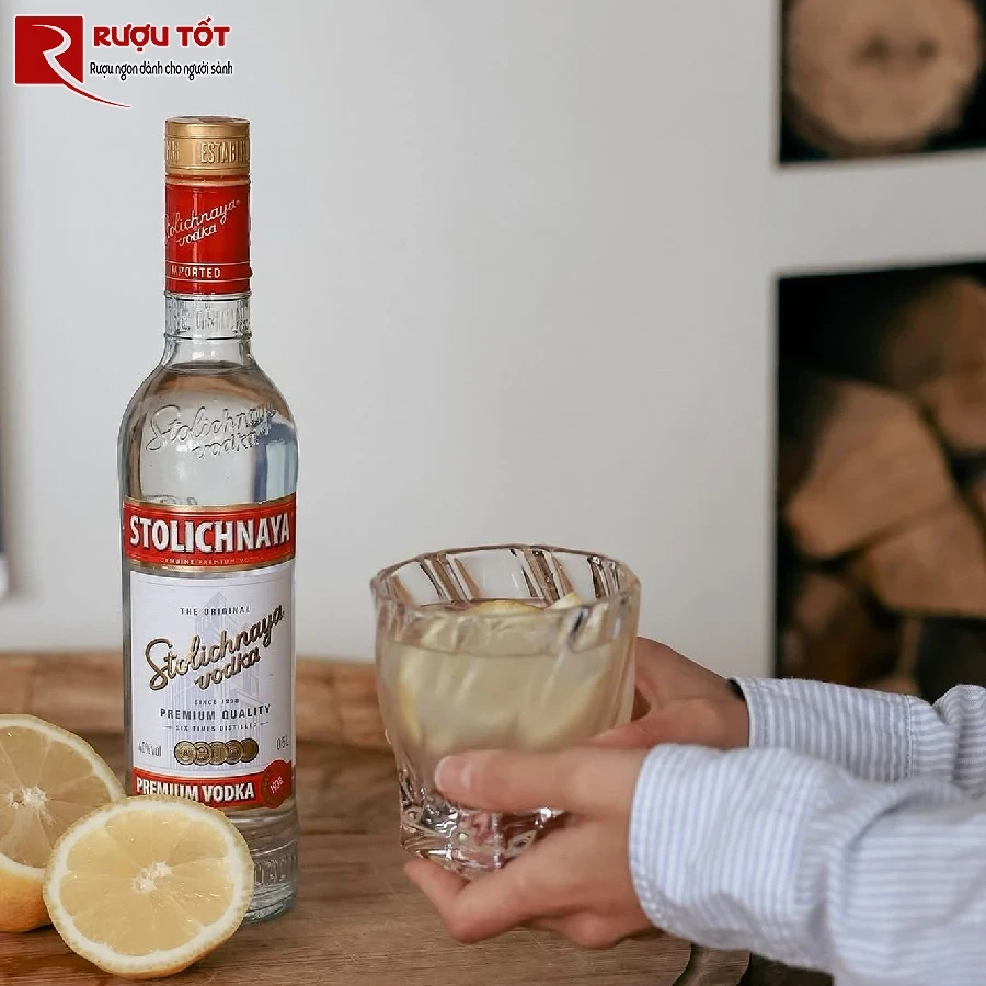 rượu stolichnaya vodka