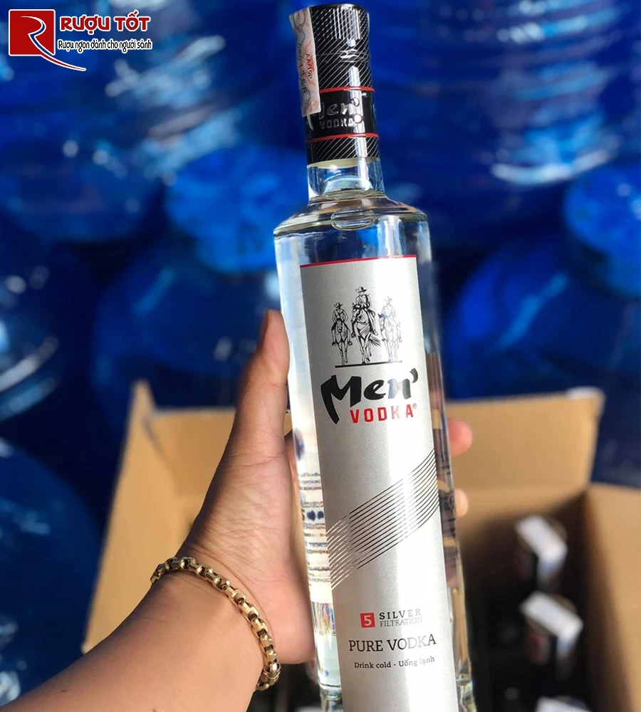 ruou vodka men 500ml chinh hang