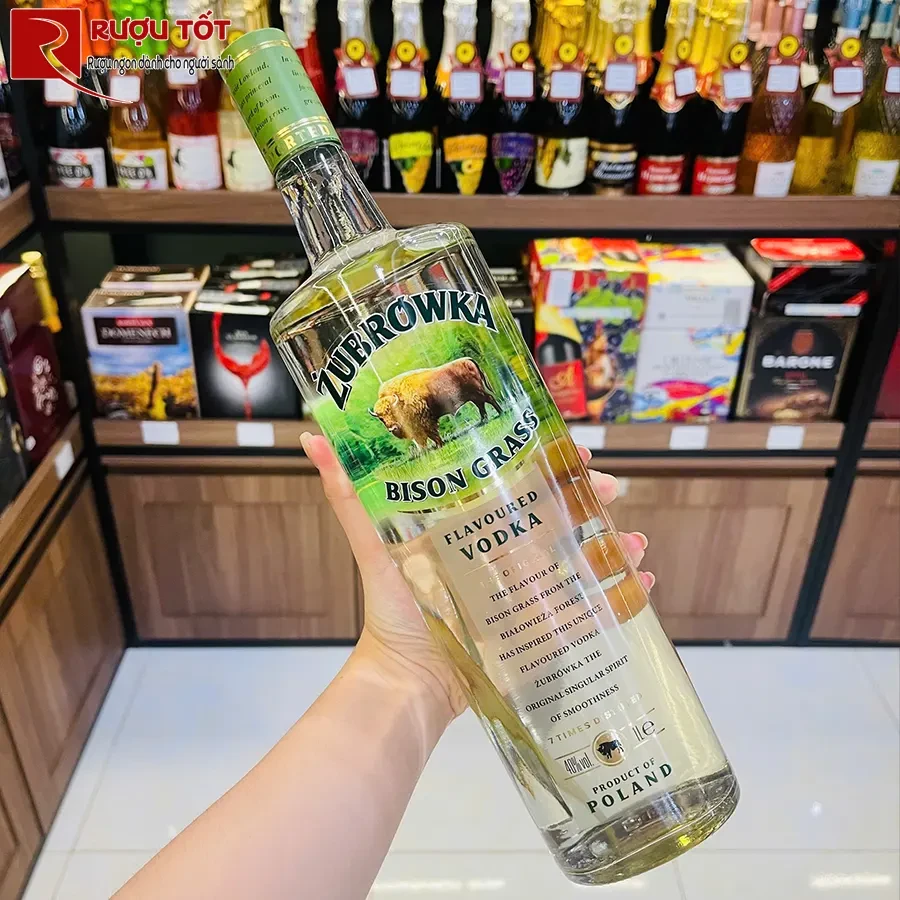 vodka cỏ Zubrowka