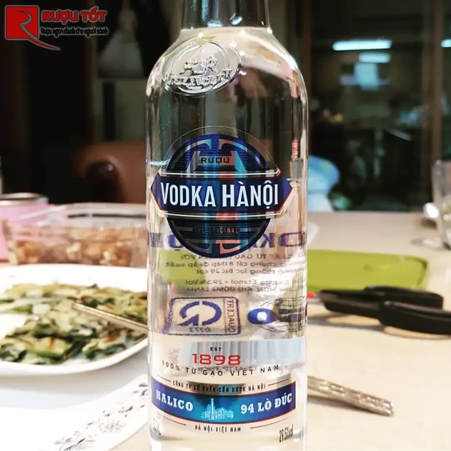 vodka hà nội 700ml