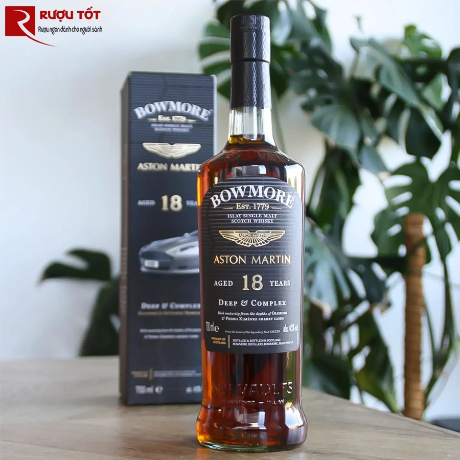Bowmore Aston Martin 18