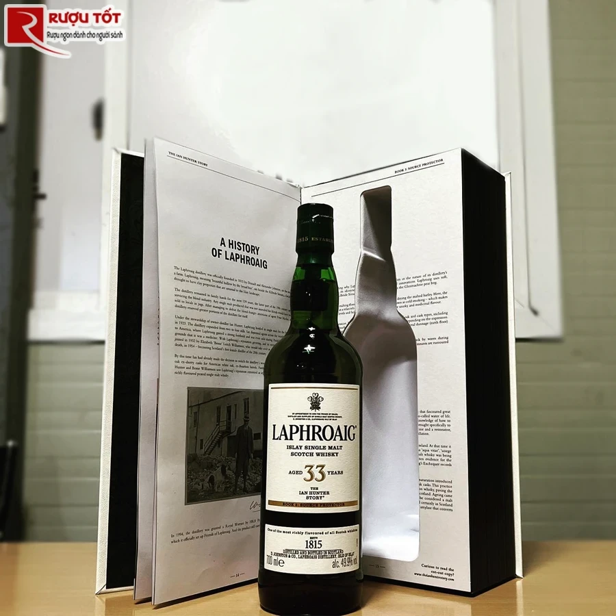 Laphroaig 33 Ian Hunter Book 3