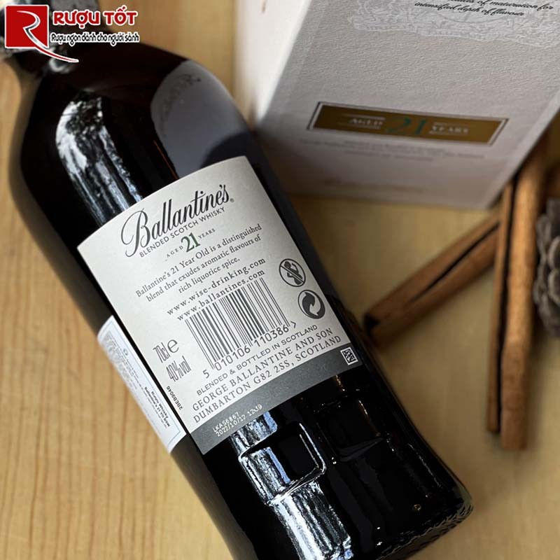 Rượu Ballantines 21