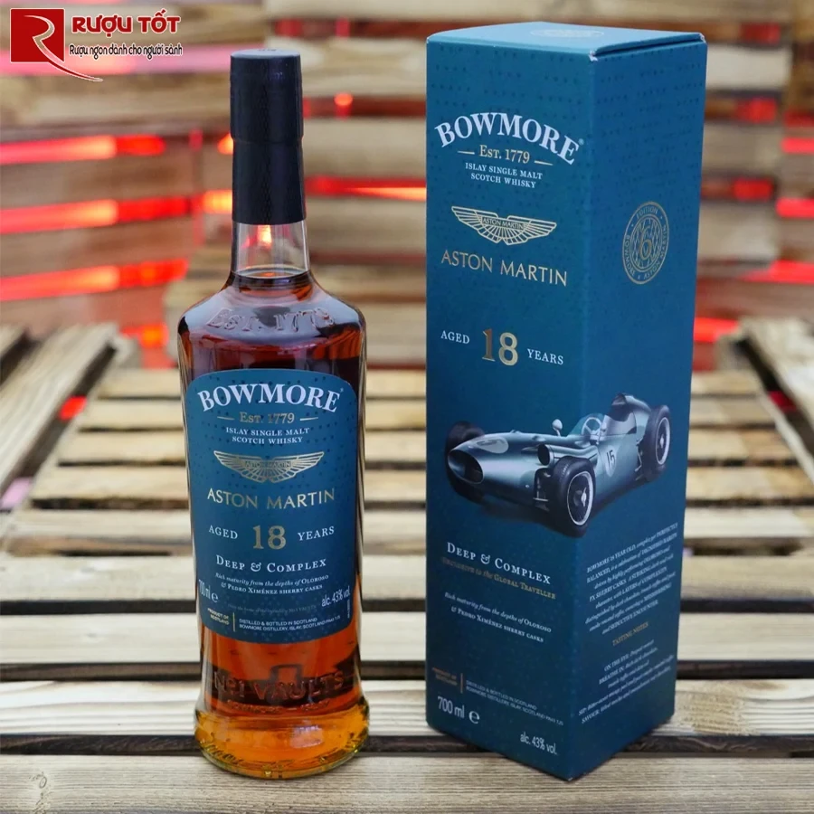 Ruou Bowmore Aston Martin 18 Years