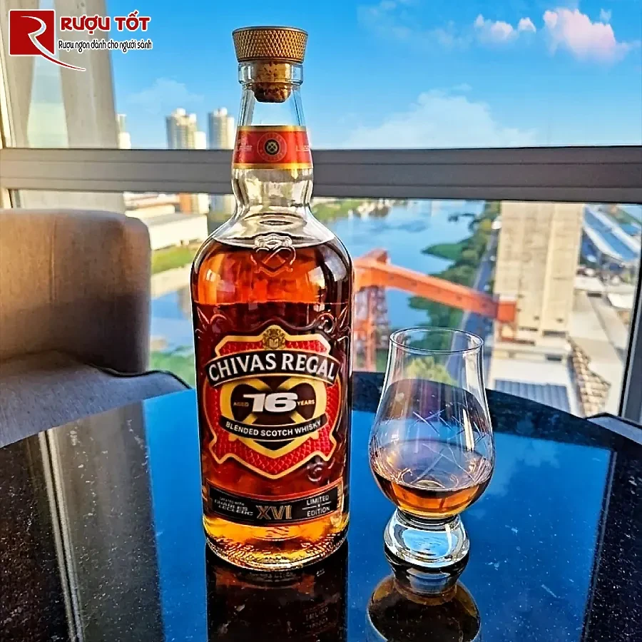 ruou chivas regal 16 limited edition chinh hang