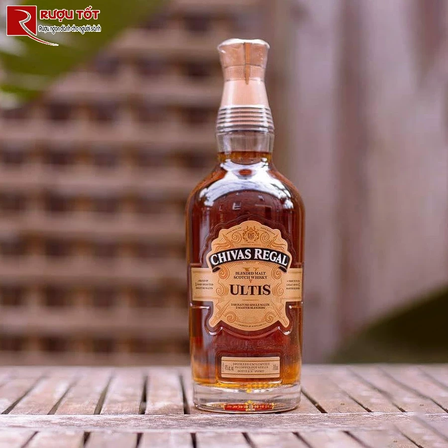 Ruou Chivas Regal Ultis