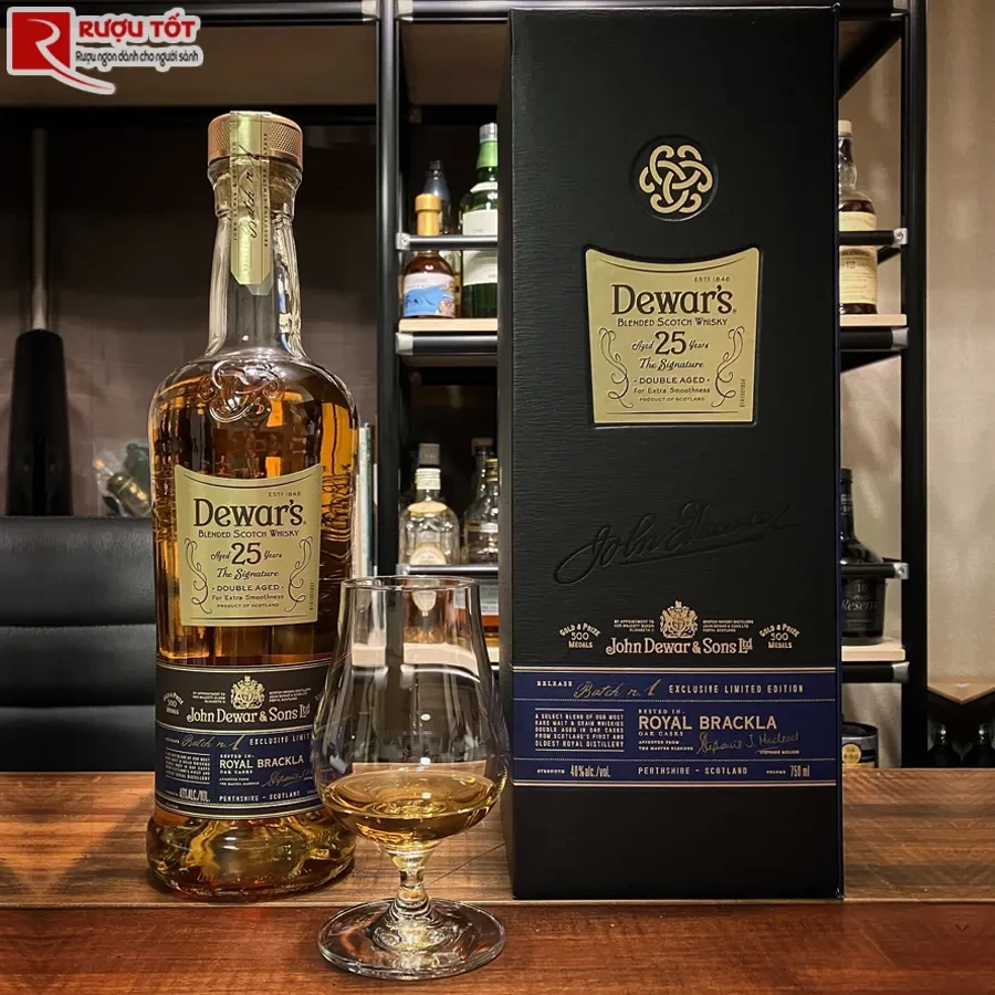 Rượu Dewars 25 The Signature 750ml