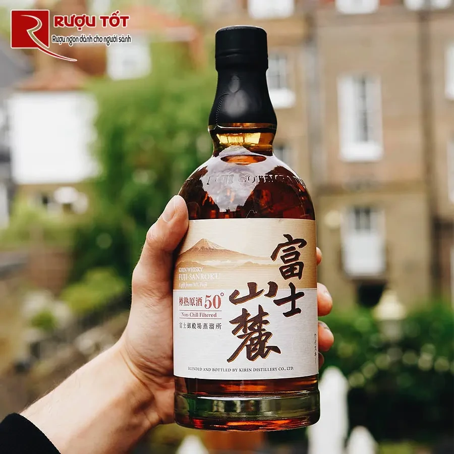 ruou fuji sanroku whisky