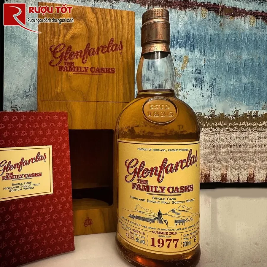 Rượu Glenfarclas 1977