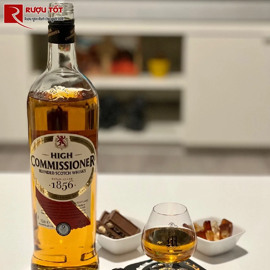 Rượu High Commissioner 700ml
