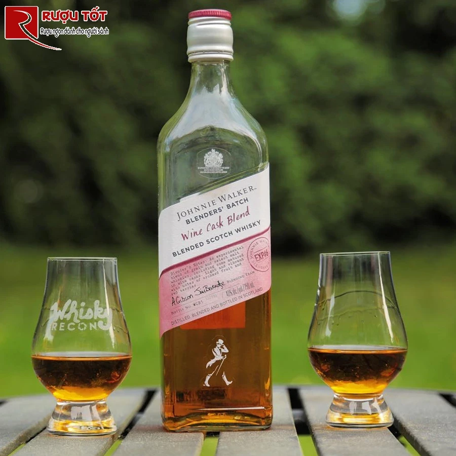 Ruou Johnnie Walker Wine Cask Blend