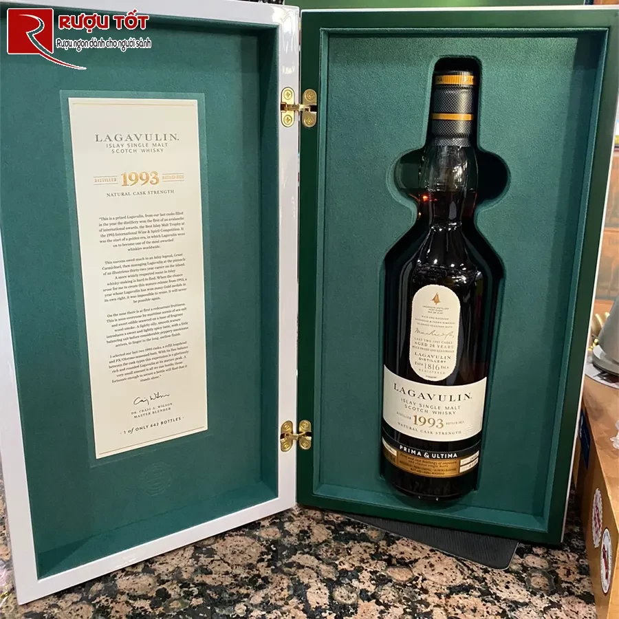 Ruou Lagavulin 1993 Chinh Hang