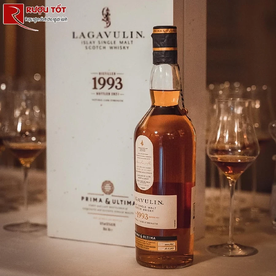 Ruou Lagavulin 1993 Years