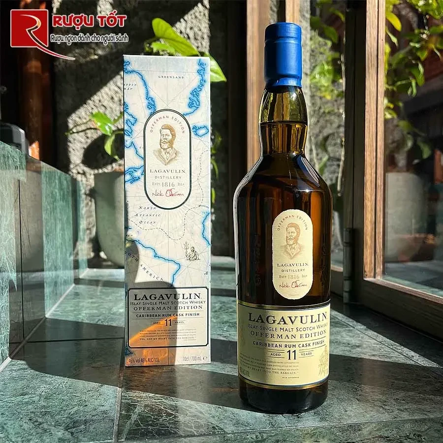 ruou lagavulin offerman edition caribbean rum cask